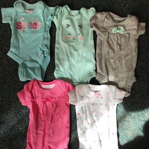 Girl’s premie clothing